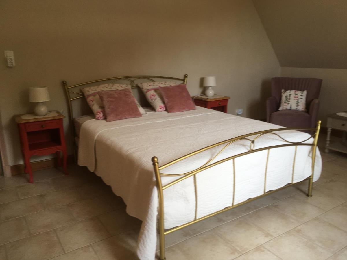 Chez Bernadette Et Victor Bed & Breakfast วีทรัค ภายนอก รูปภาพ